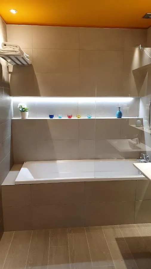 Old Buda Studio Apartment Budapest